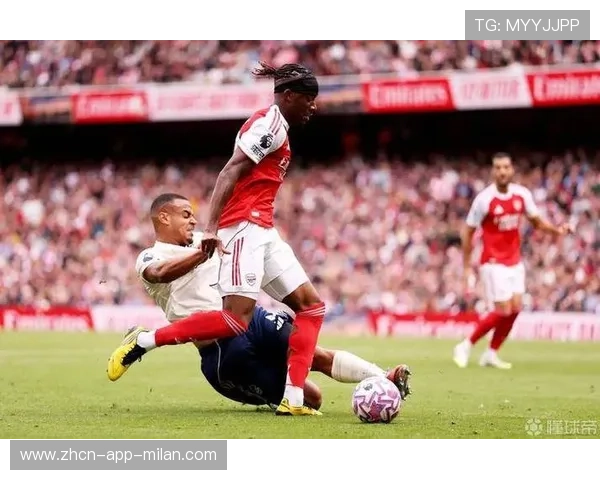 拜仁前场轮换与边路冲击结合,对手难以招架