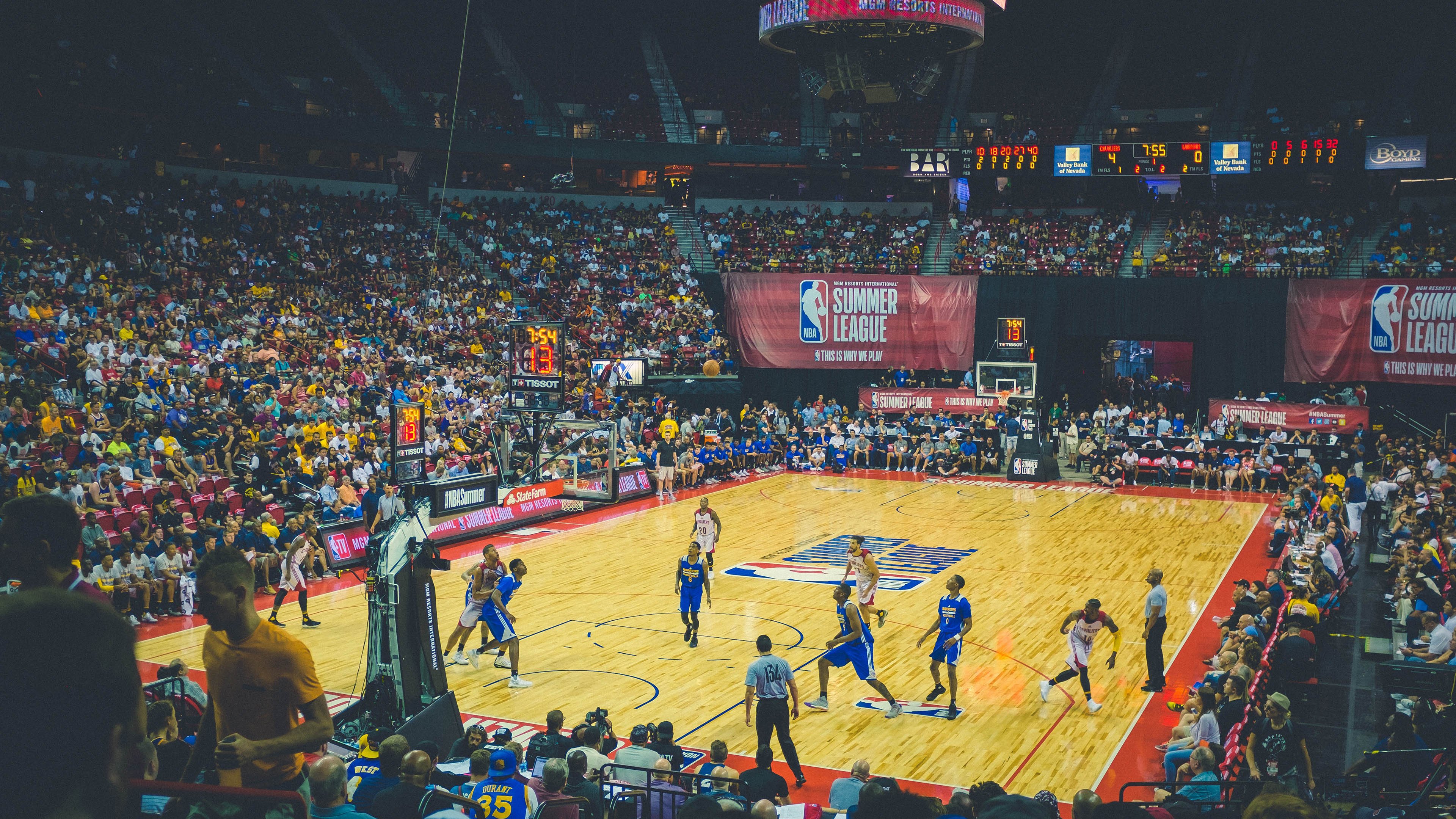 体育新闻中心承办体育新闻人才培养交流大会，全国体育新闻传播学术研讨会