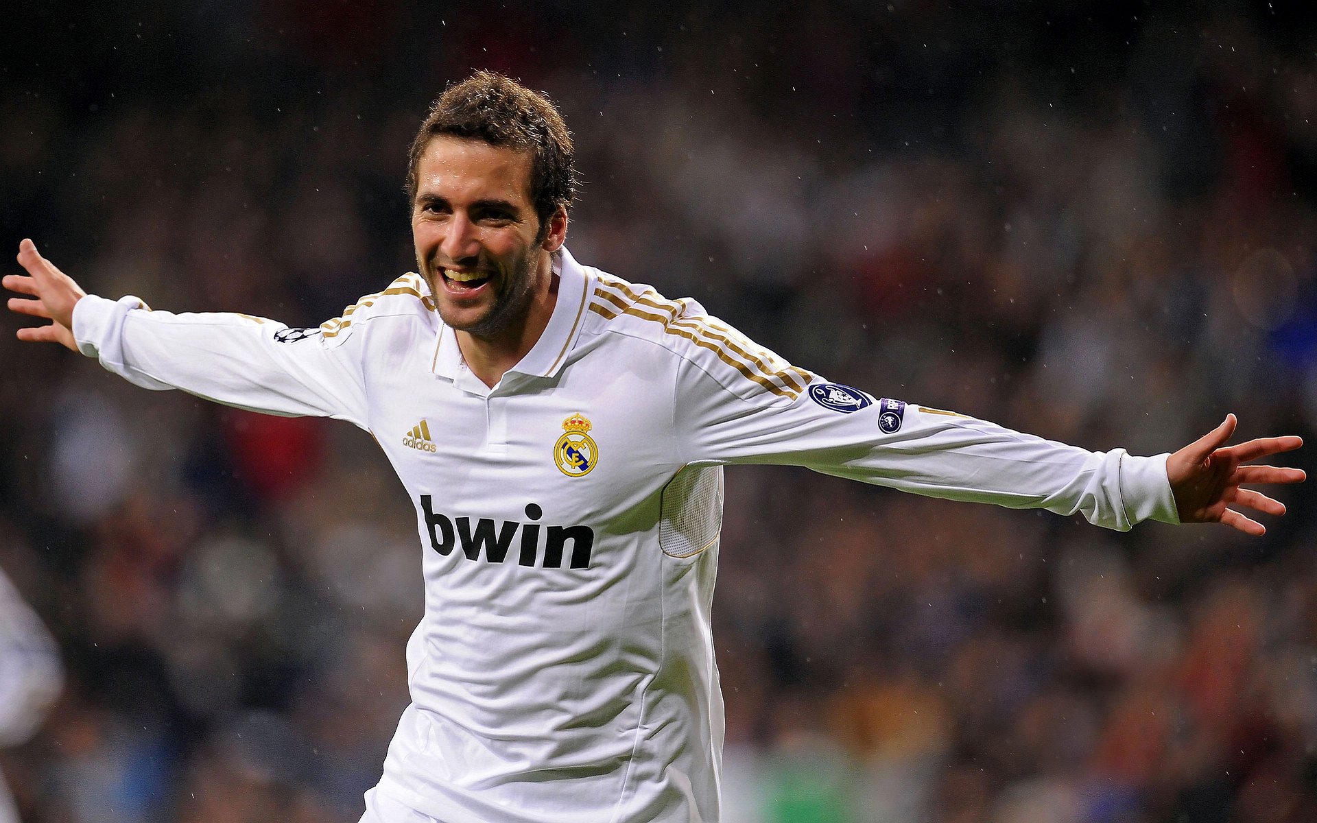 欧洲顶级联赛深化防疫措施，保障赛事顺利，欧洲联赛比赛